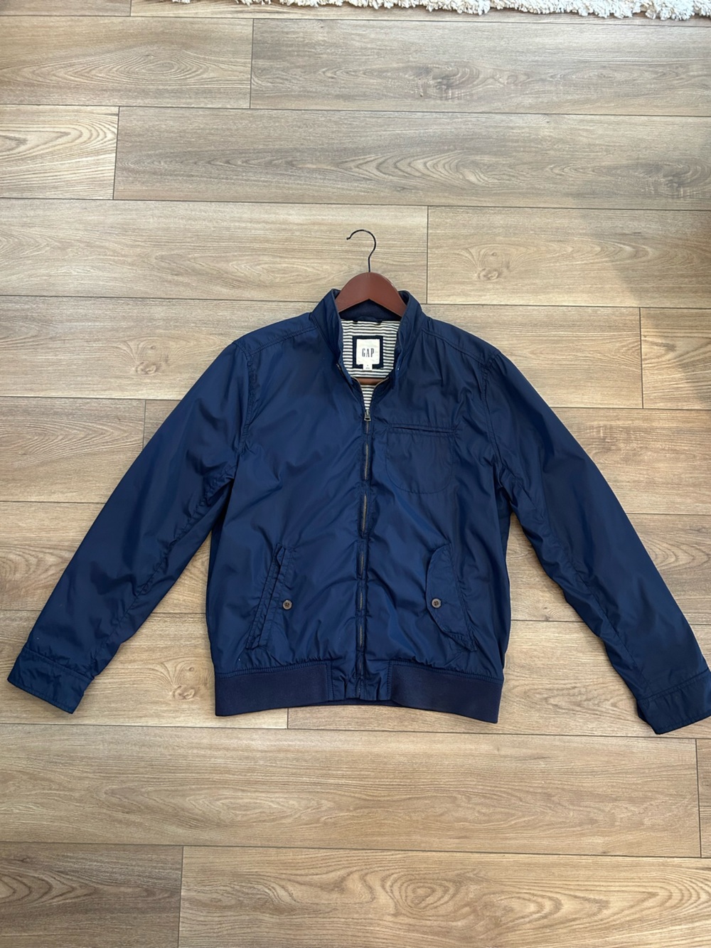 Men’s Gap Navy Lightweight Bomber Jacket Size Medium Zip Front Cotton-Lined